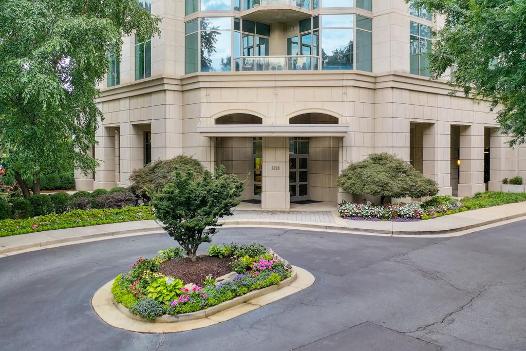 2795 Peachtree Road NE Unit 1801