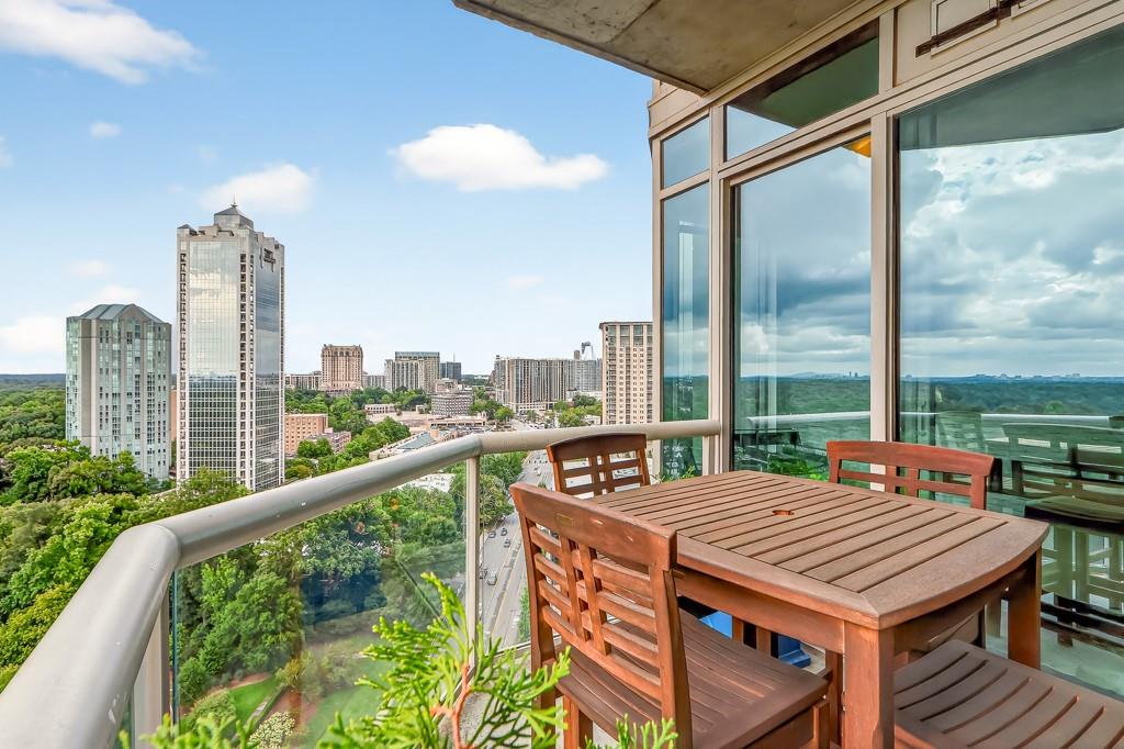 2795 Peachtree Road NE Unit 1801