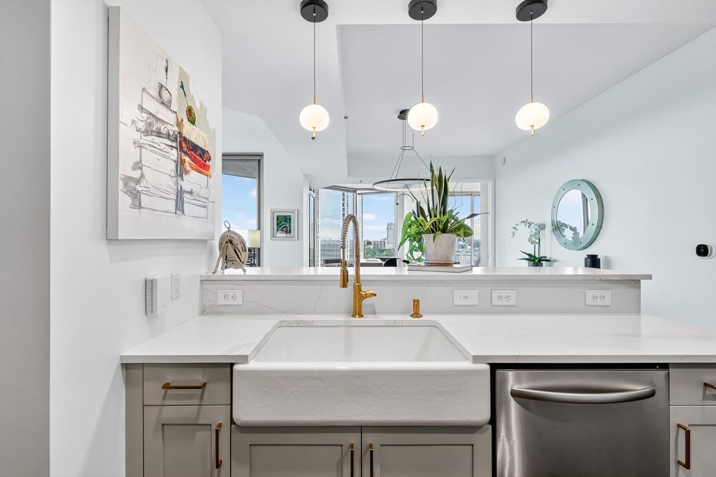 2795 Peachtree Road NE Unit 1801