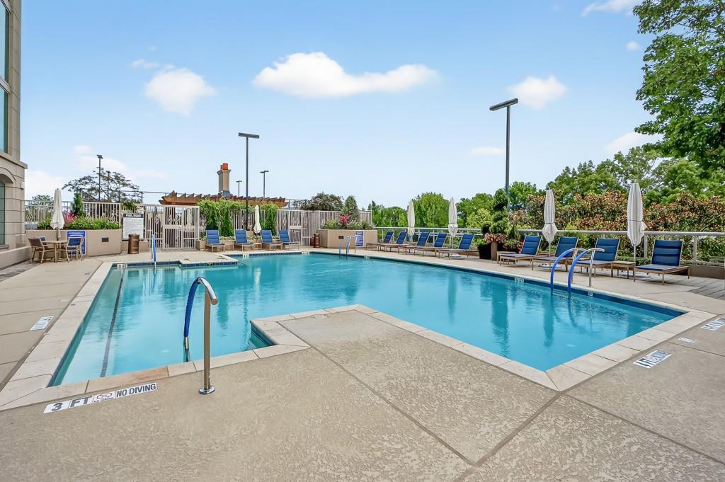 2795 Peachtree Road NE Unit 1801