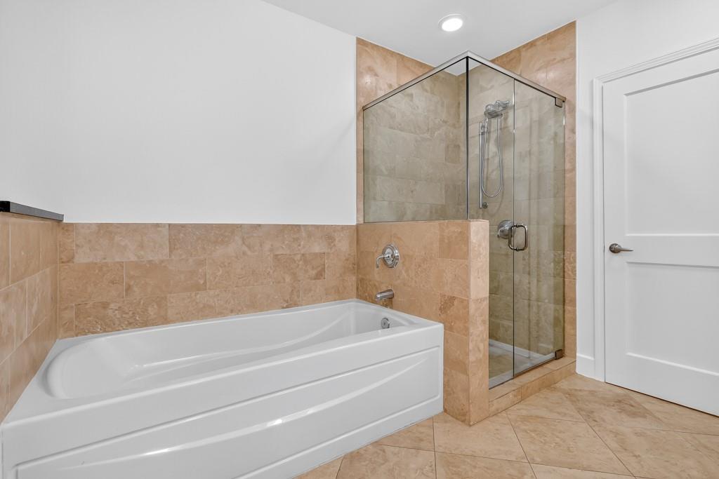 2795 Peachtree Road NE Unit 1801