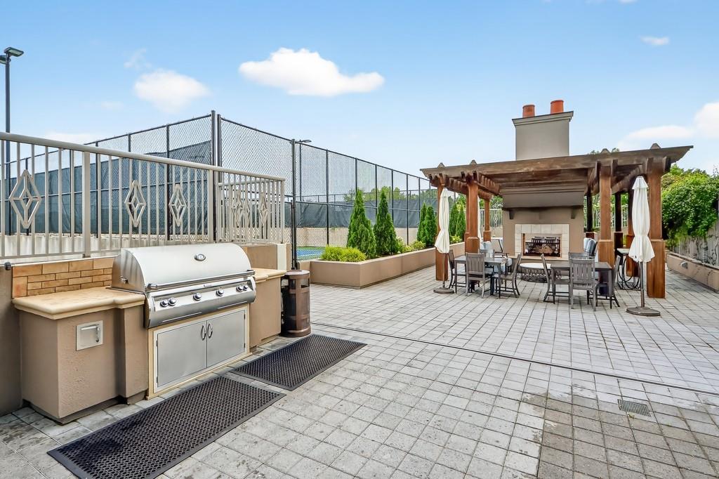 2795 Peachtree Road NE Unit 1801