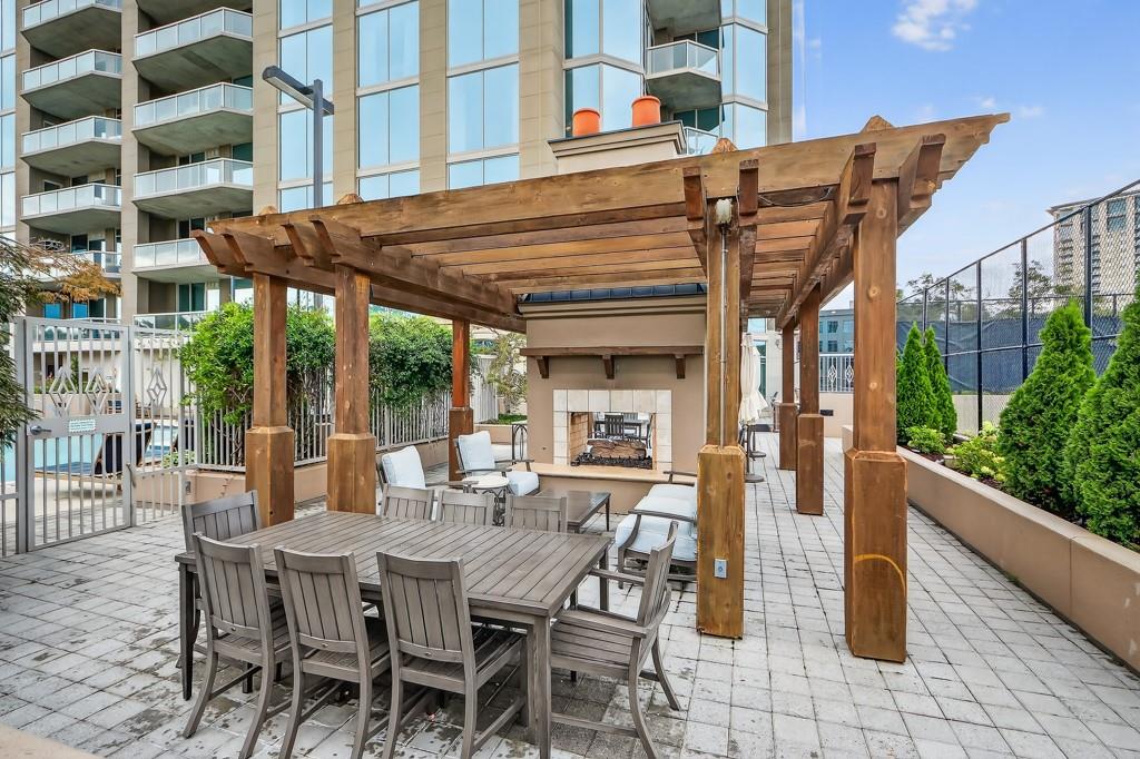 2795 Peachtree Road NE Unit 1801