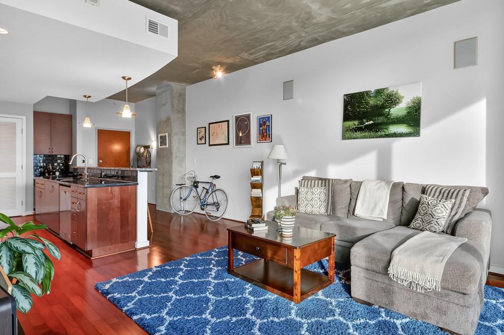 860 Peachtree Street NE Unit 1604