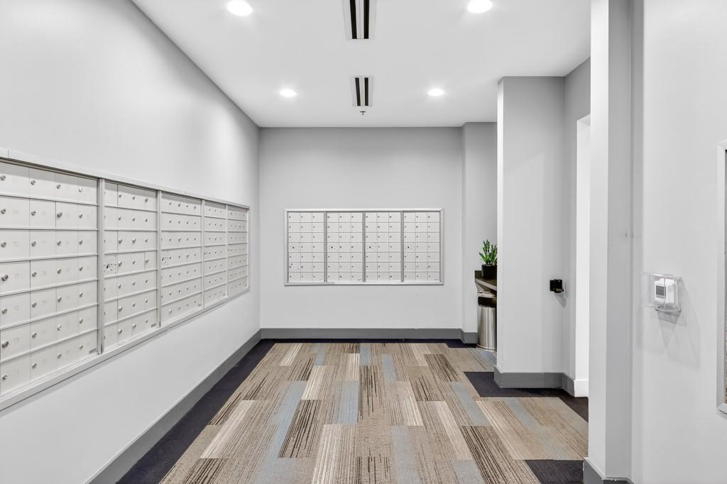 860 Peachtree Street NE Unit 1604