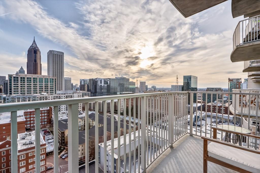 860 Peachtree Street NE Unit 1604