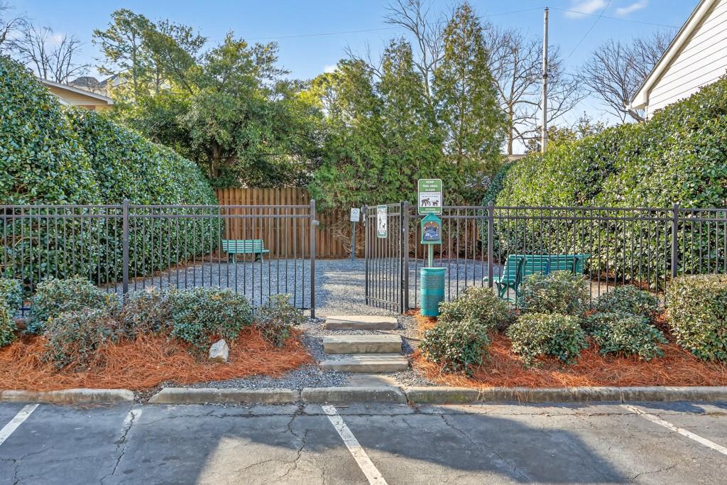 136 Peachtree Memorial Drive NW Unit 7-10