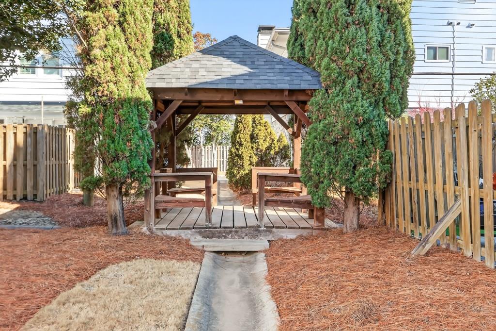 136 Peachtree Memorial Drive NW Unit 7-10