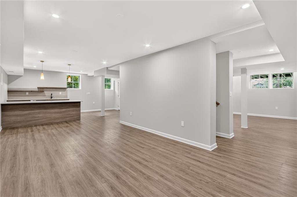 350 Shadowlawn Road SE