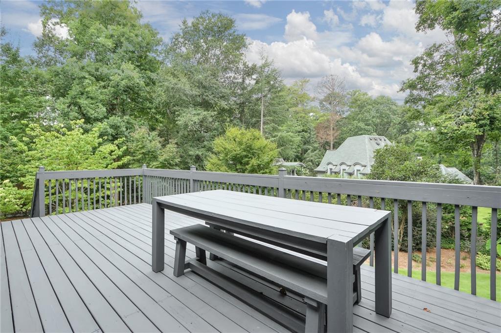 350 Shadowlawn Road SE
