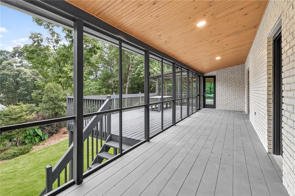 350 Shadowlawn Road SE