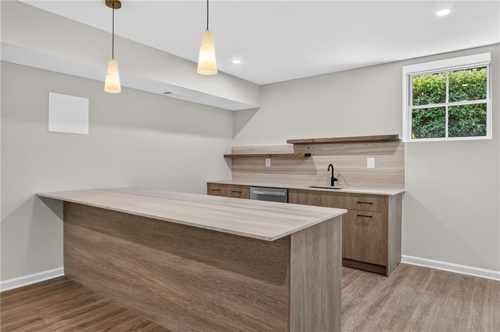 350 Shadowlawn Road SE