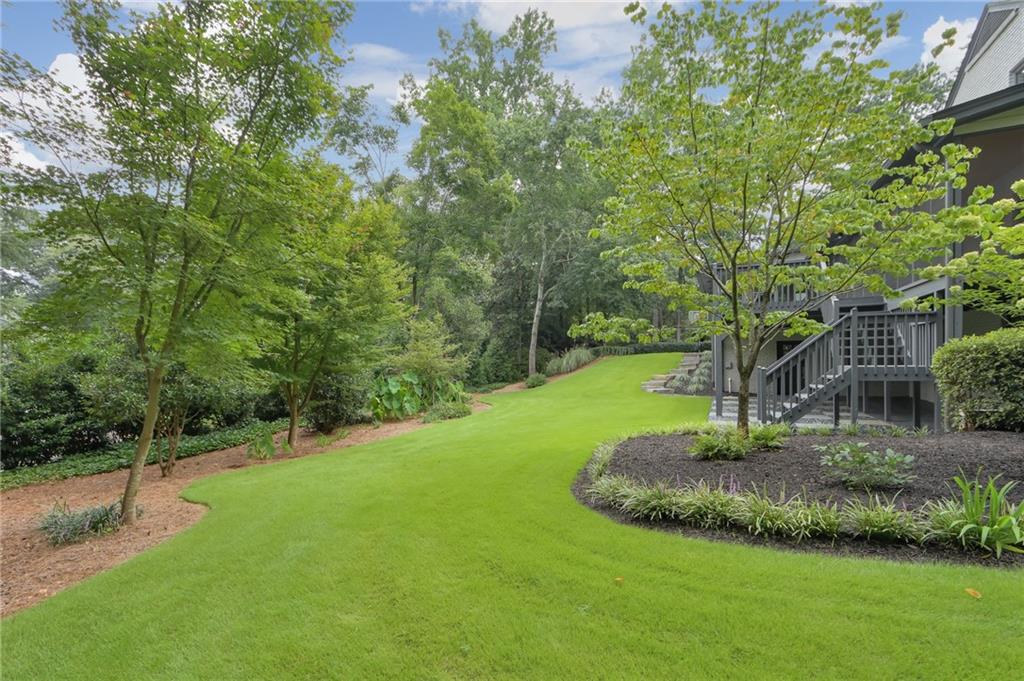 350 Shadowlawn Road SE