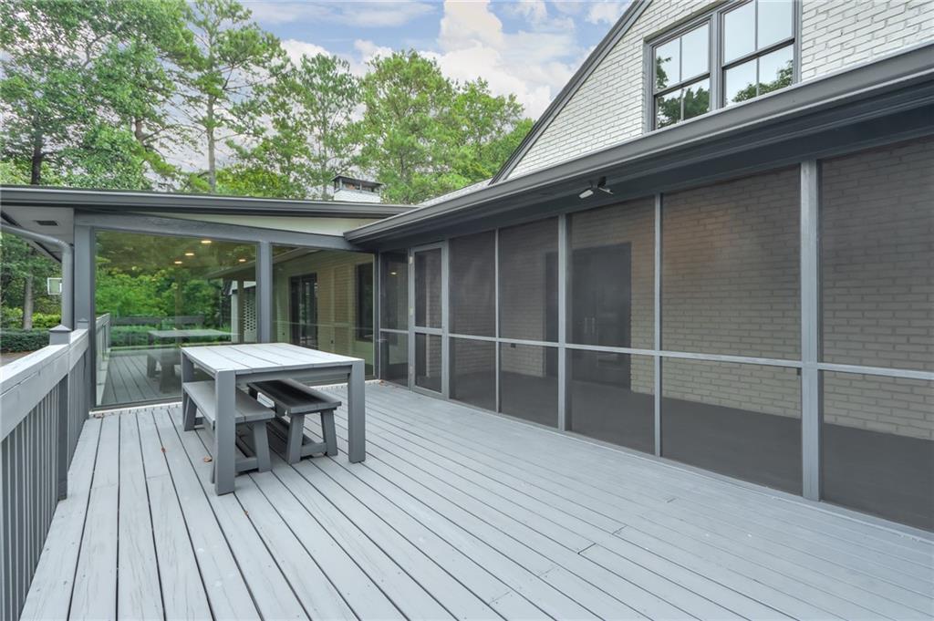 350 Shadowlawn Road SE