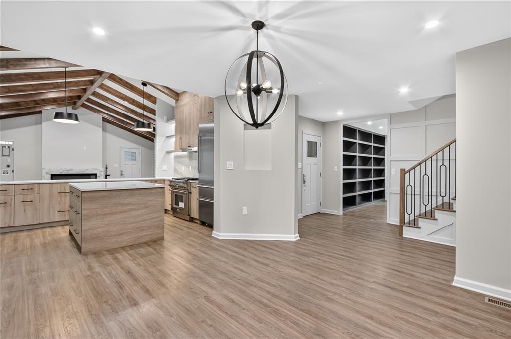 350 Shadowlawn Road SE