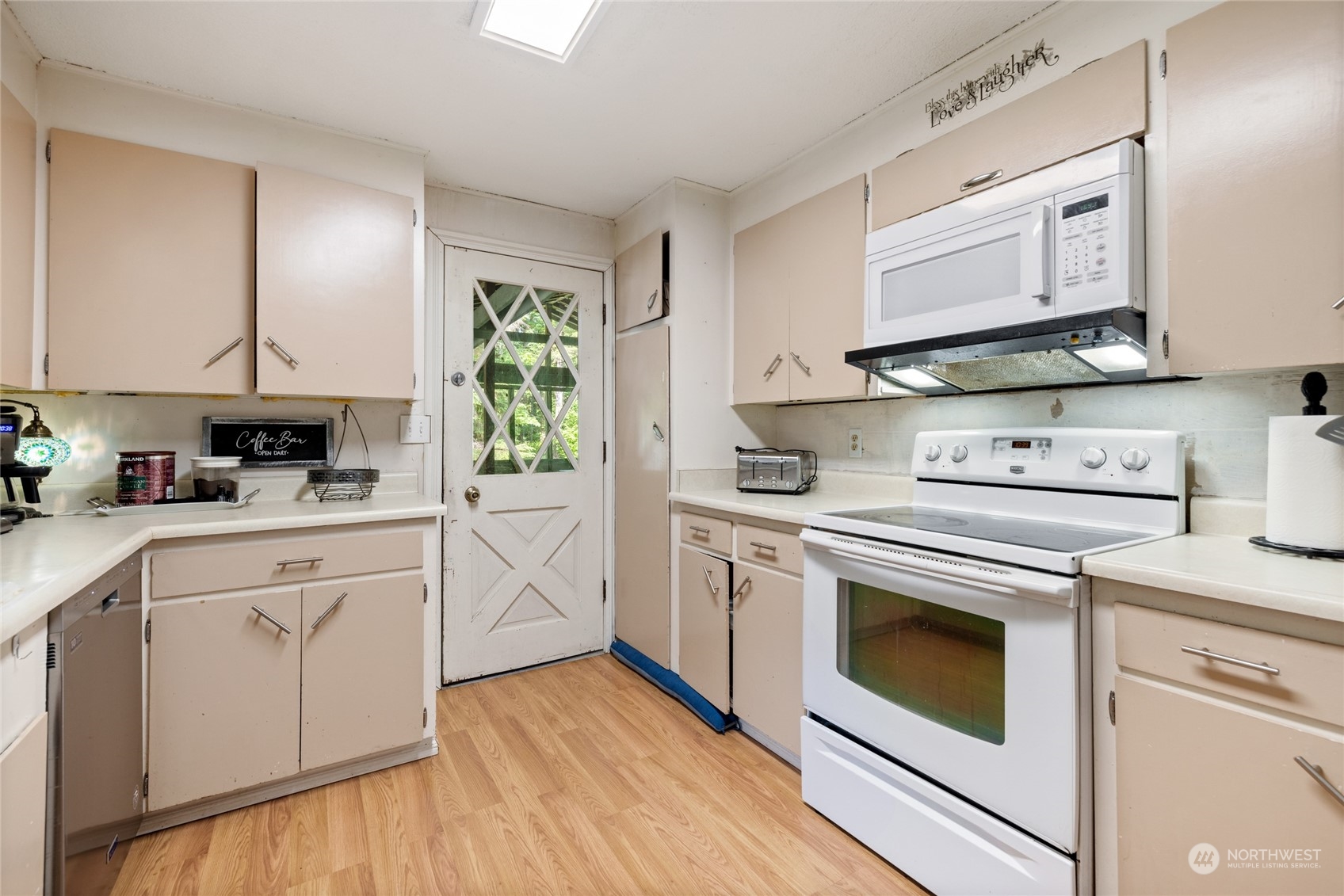 871 SE Mill Creek Rd