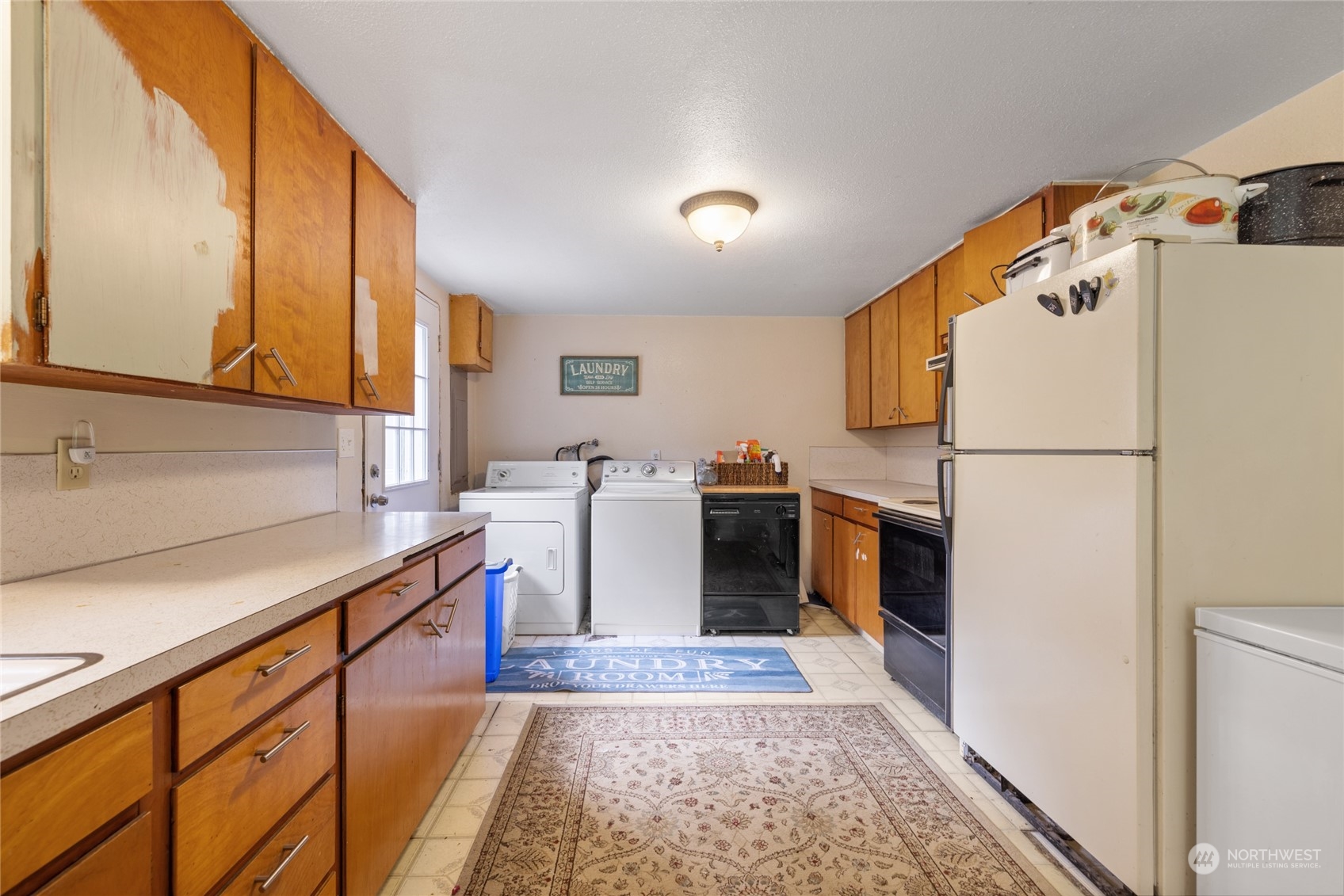 871 SE Mill Creek Rd