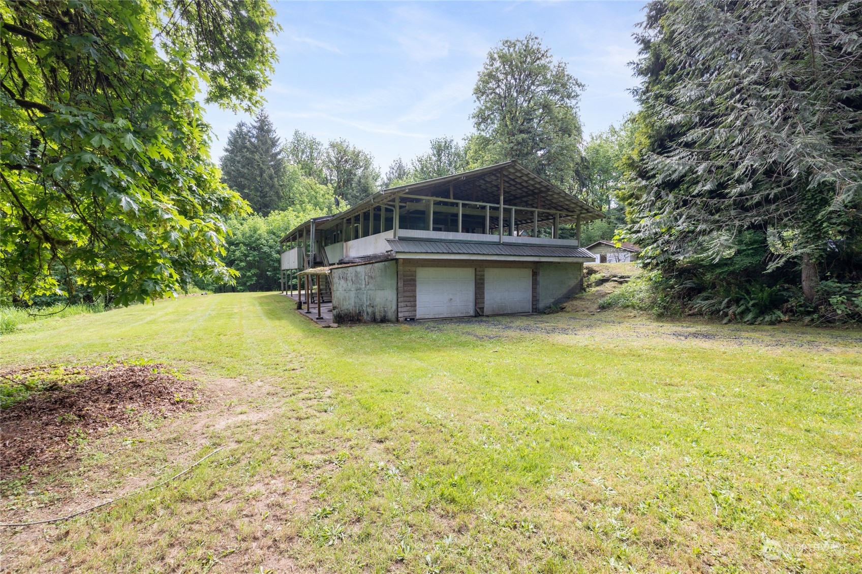 871 SE Mill Creek Rd