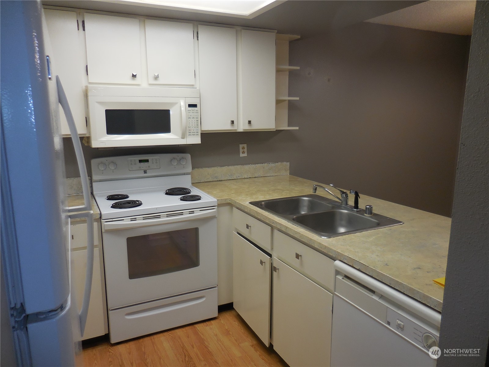 2949 SE Mile Hill Drive Unit: C-8