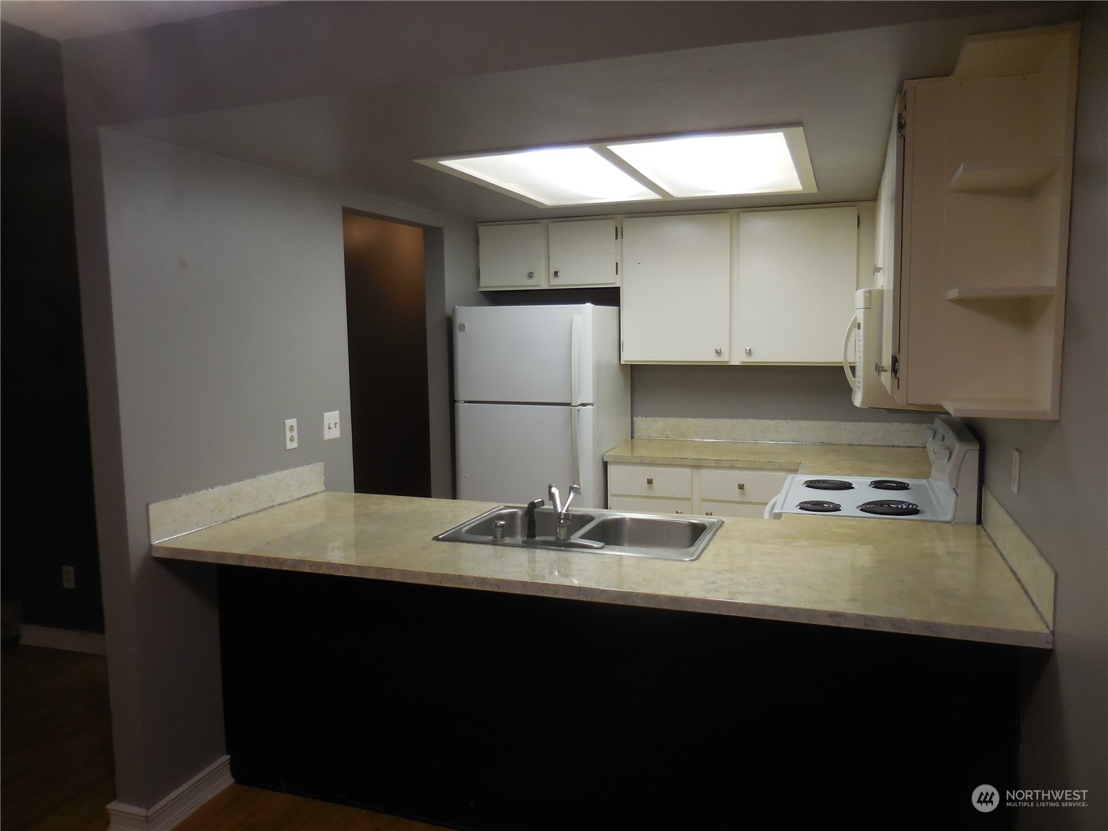 2949 SE Mile Hill Drive Unit: C-8