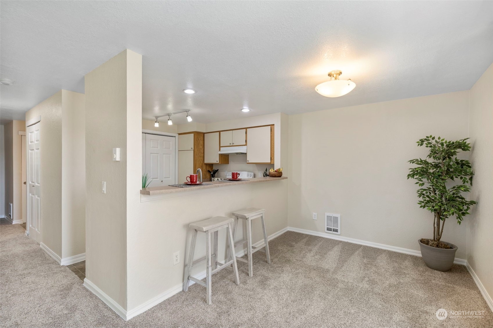 1700 W Sunn Fjord Lane Unit: L-110