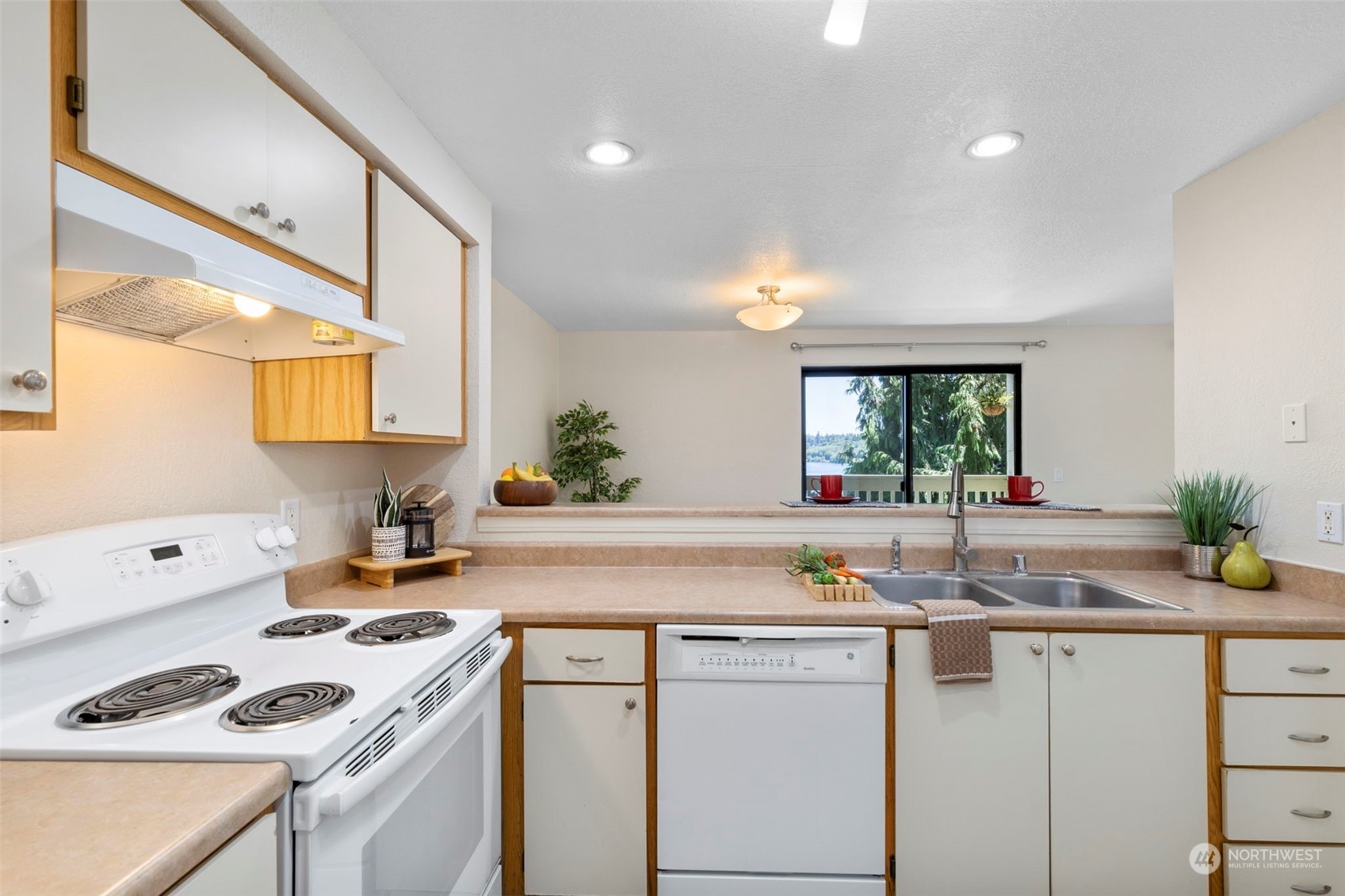 1700 W Sunn Fjord Lane Unit: L-110