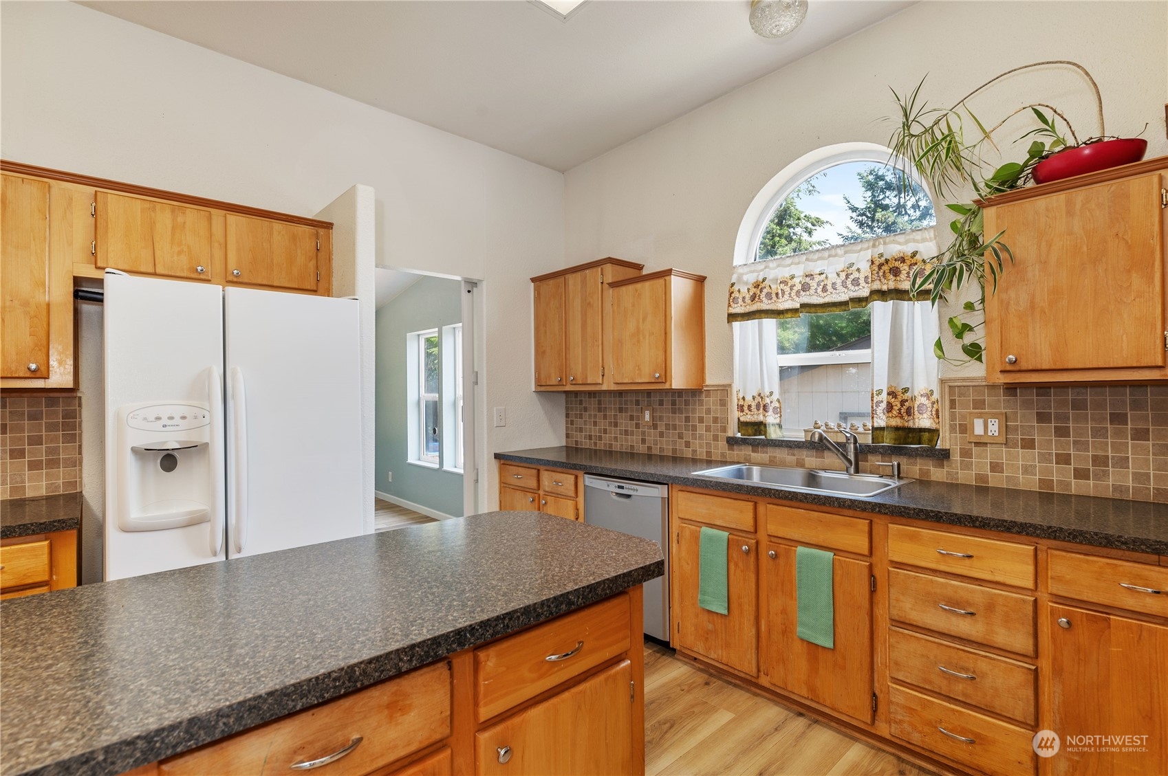 431 SW Wycoff Road