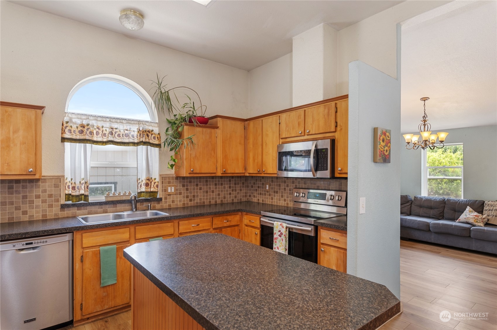 431 SW Wycoff Road