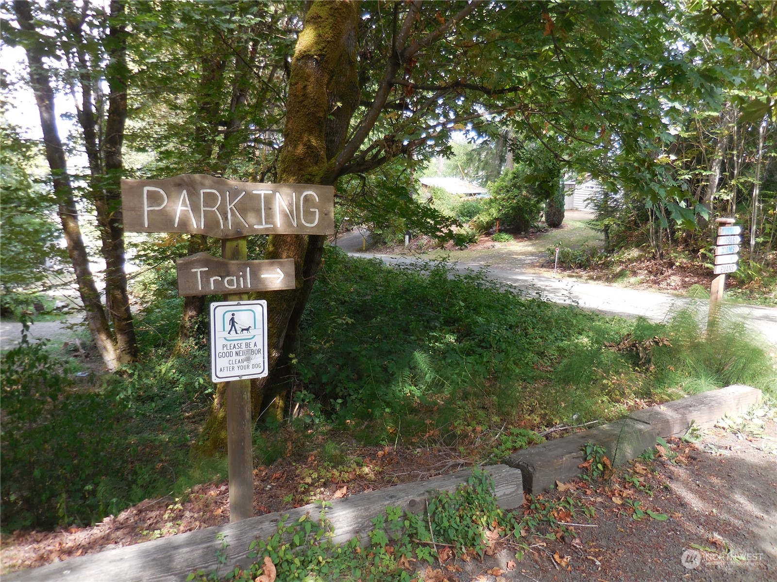 160 E Barbary Drive