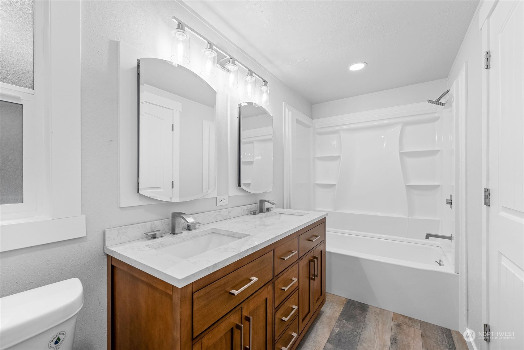 1401 NE Tahuya River Drive