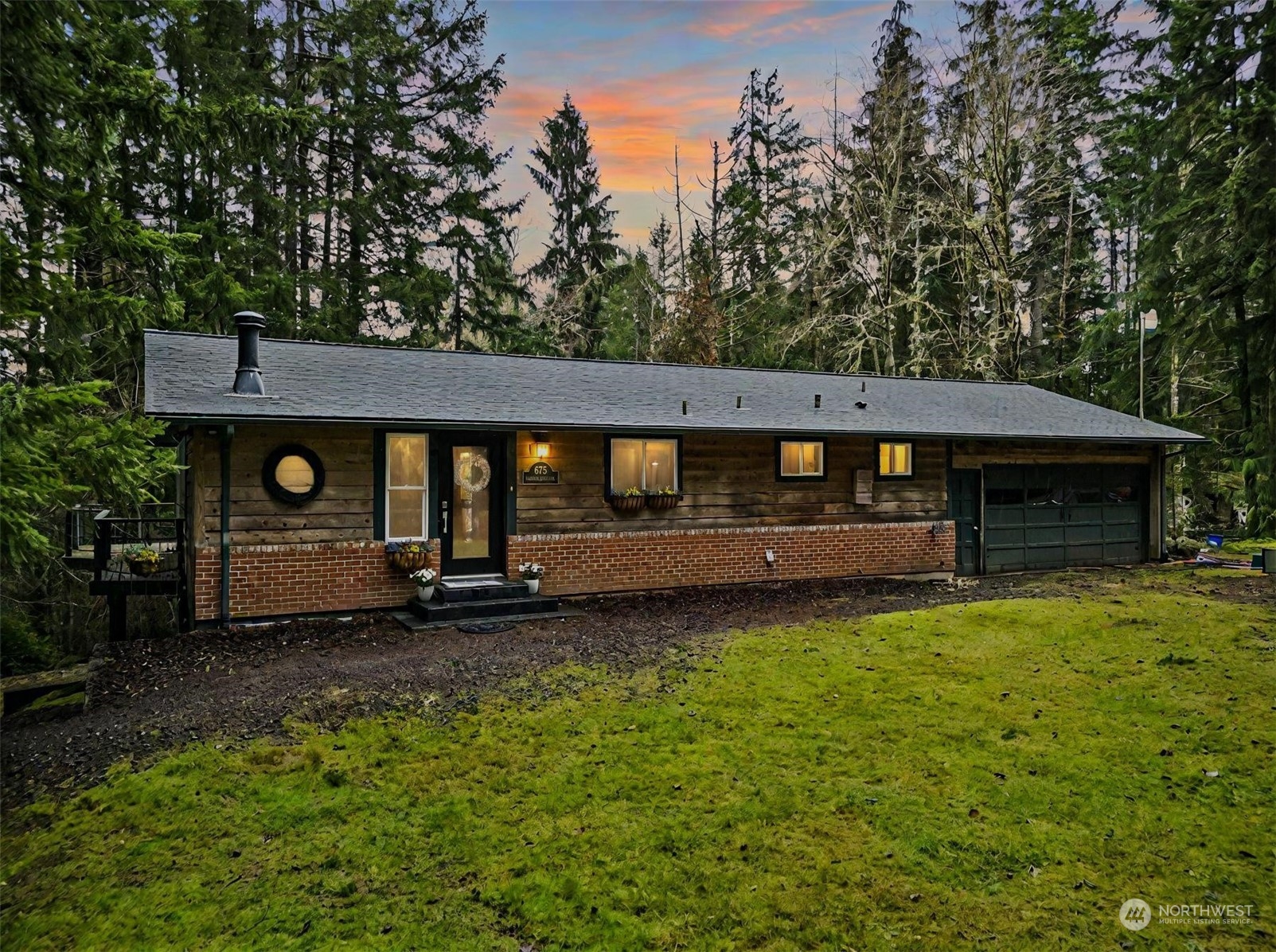 675 SW Rainbow Ridge