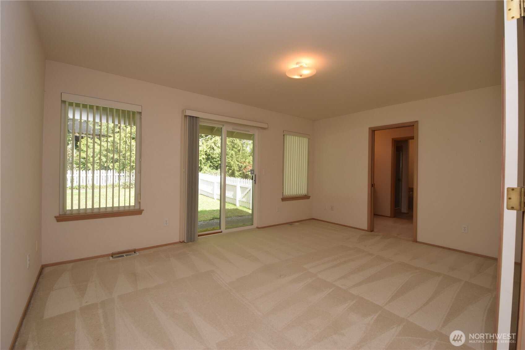 4024 NW Flintwood