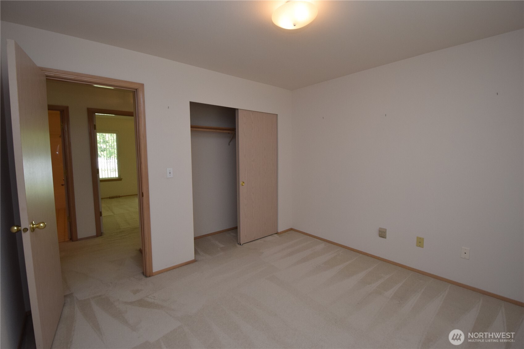 4024 NW Flintwood