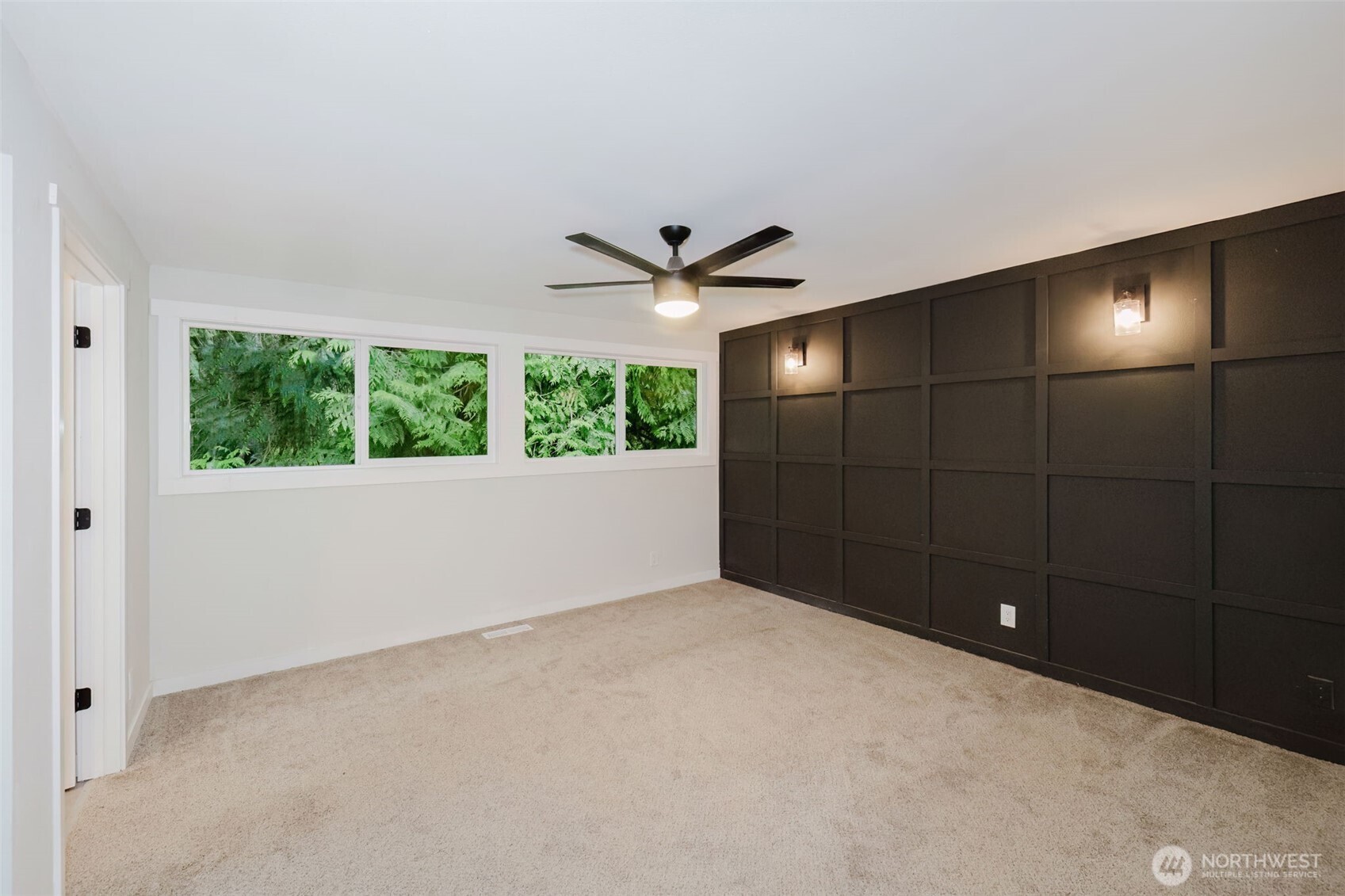 5450 NE Laura Loop