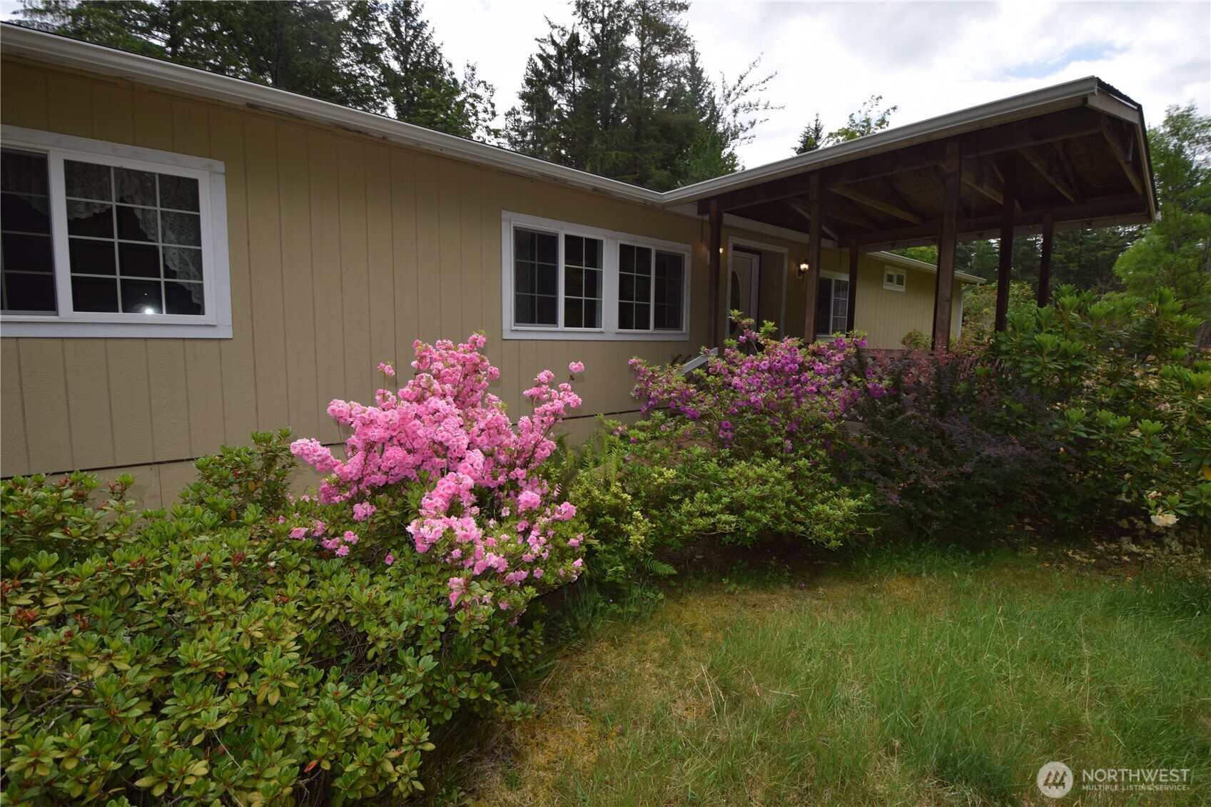 2121 NE Blacksmith Drive