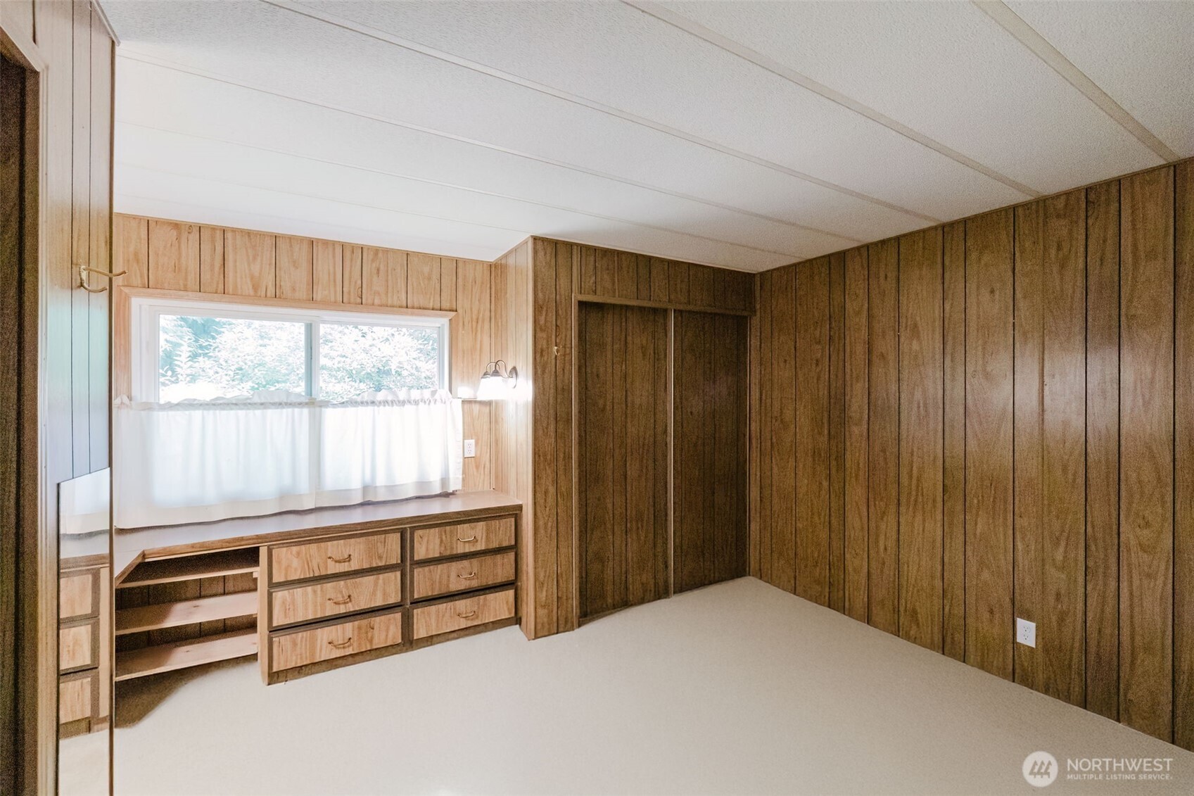 6521 SE Mile Hill Drive Unit: 17