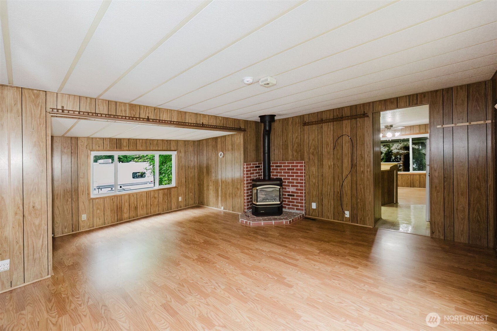 6521 SE Mile Hill Drive Unit: 17