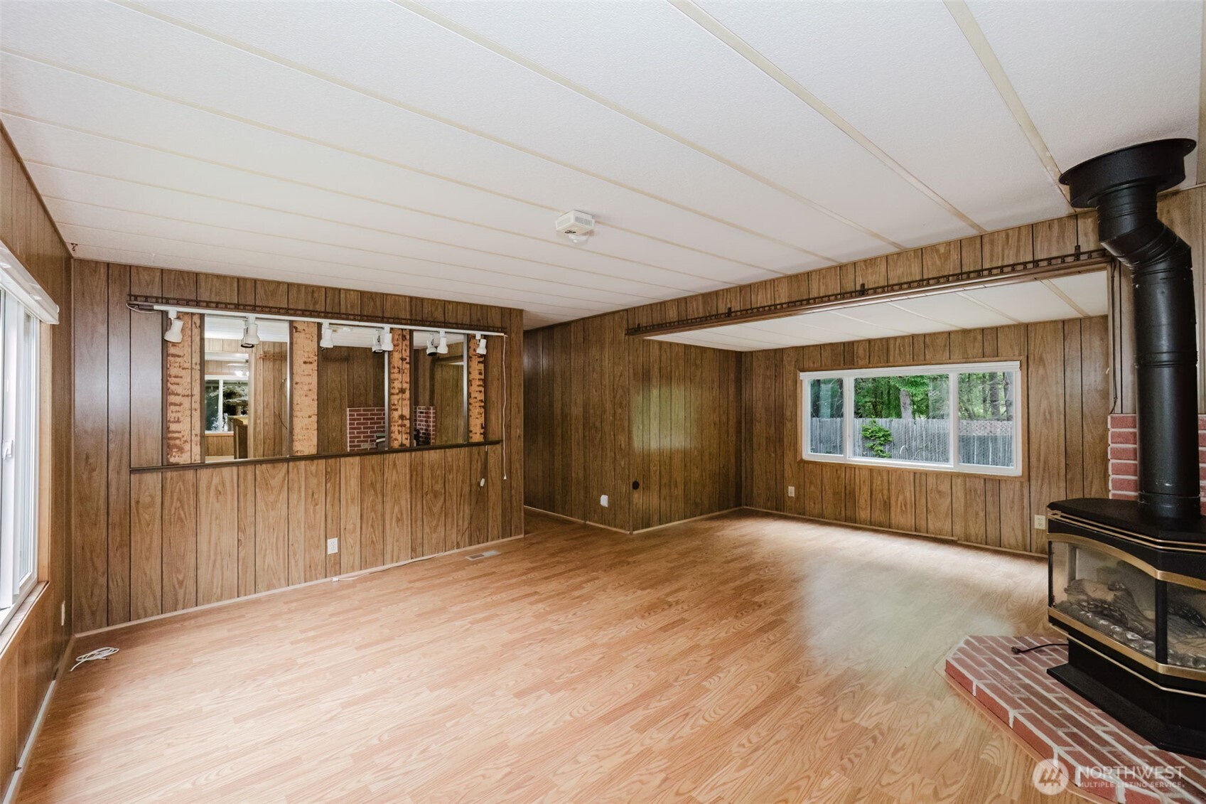 6521 SE Mile Hill Drive Unit: 17
