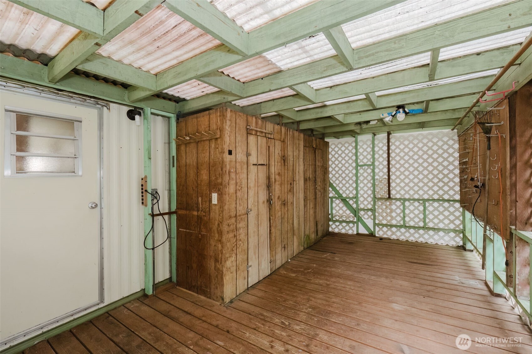 6521 SE Mile Hill Drive Unit: 17