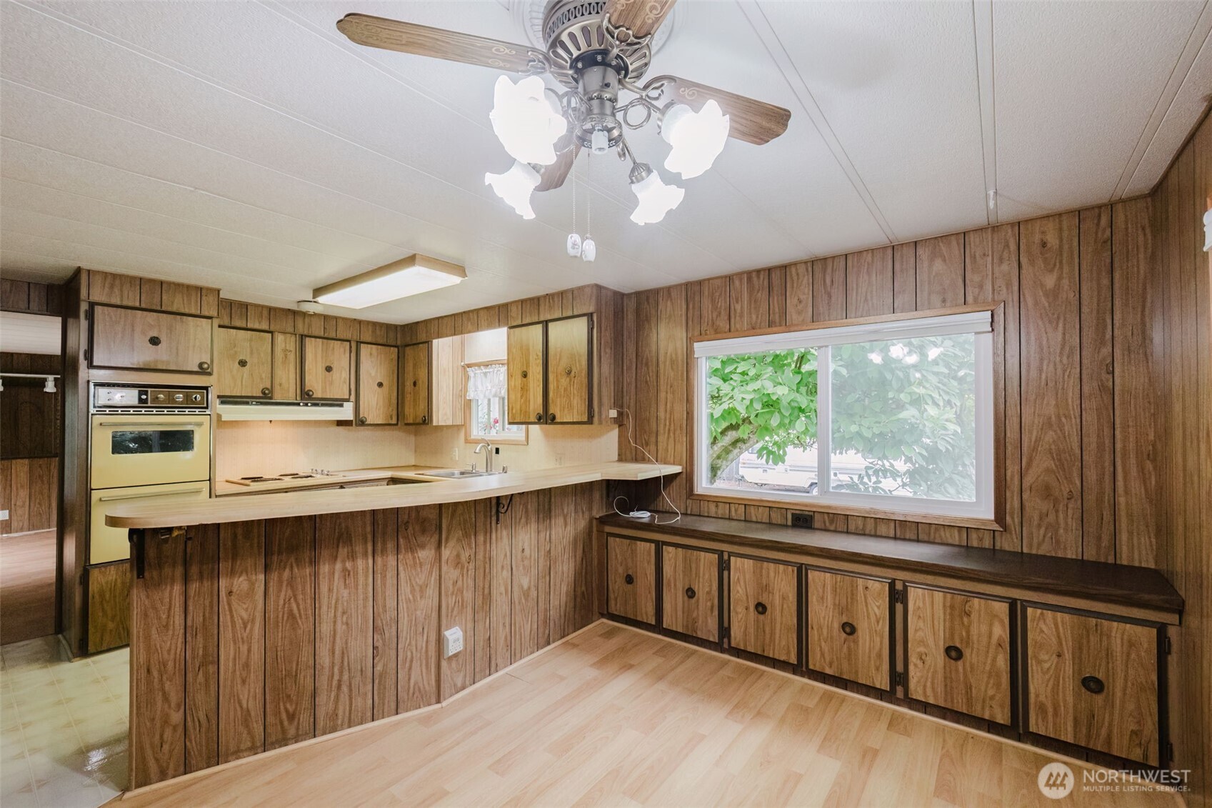 6521 SE Mile Hill Drive Unit: 17