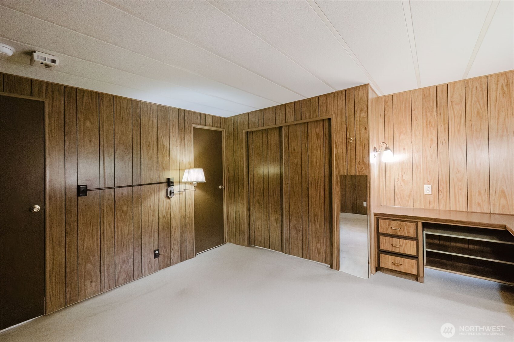 6521 SE Mile Hill Drive Unit: 17
