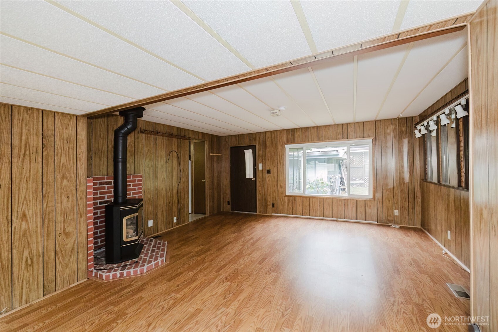 6521 SE Mile Hill Drive Unit: 17