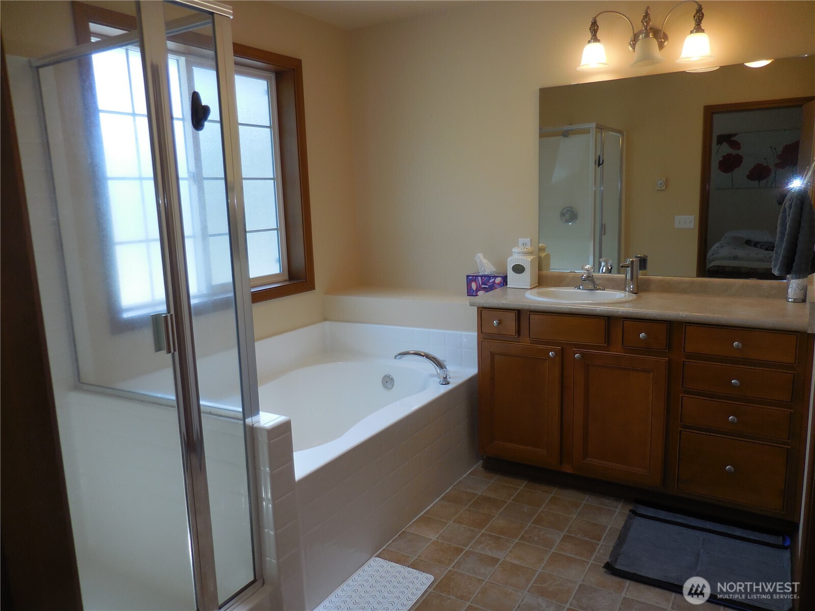 4558 SE Bakken Court