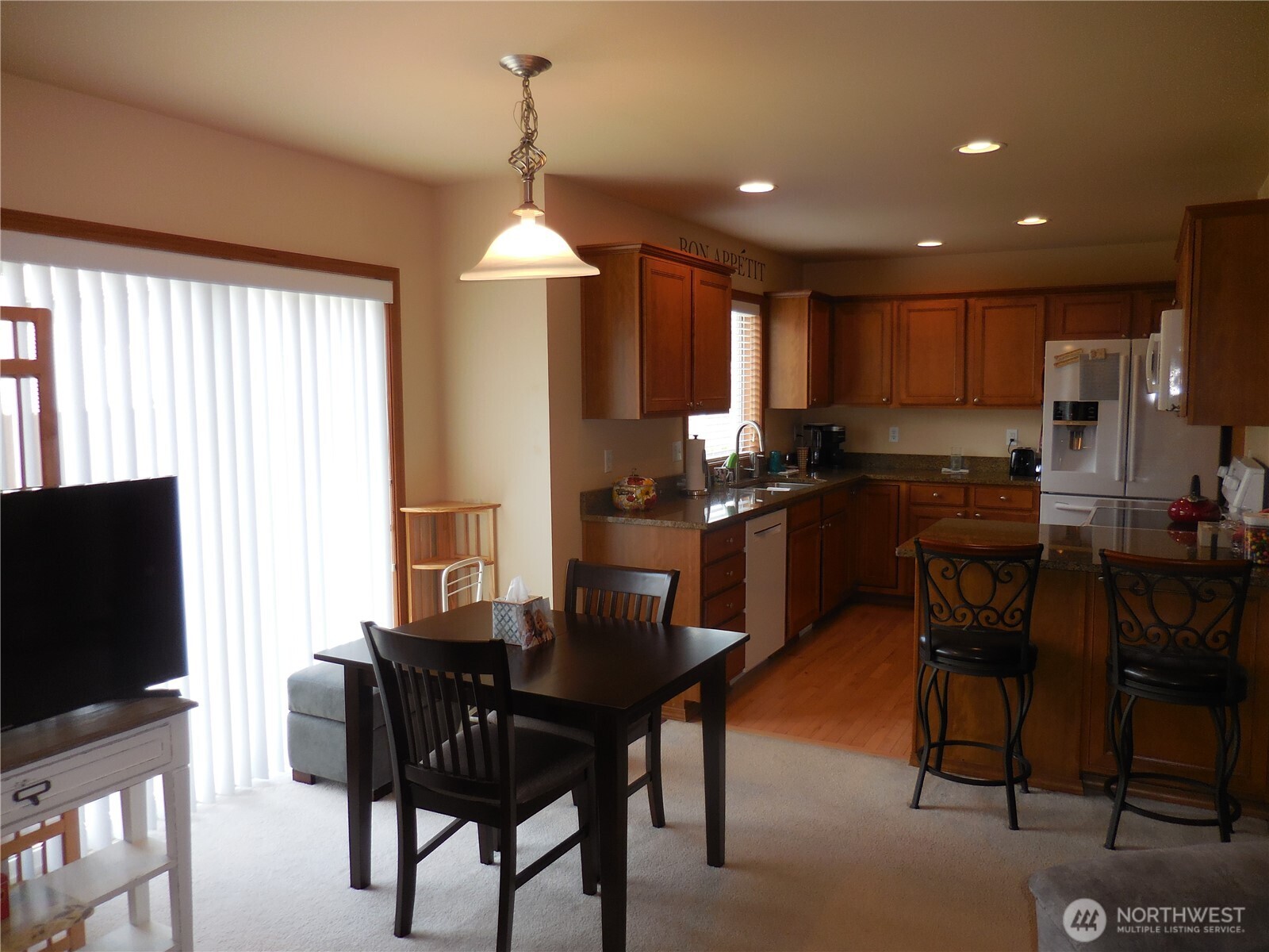 4558 SE Bakken Court