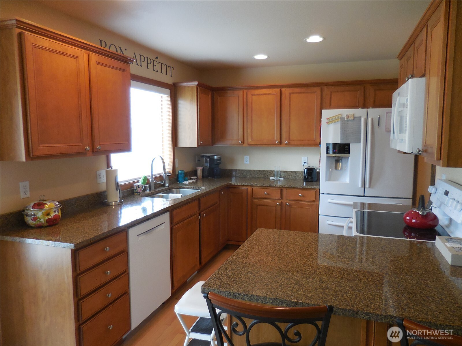 4558 SE Bakken Court