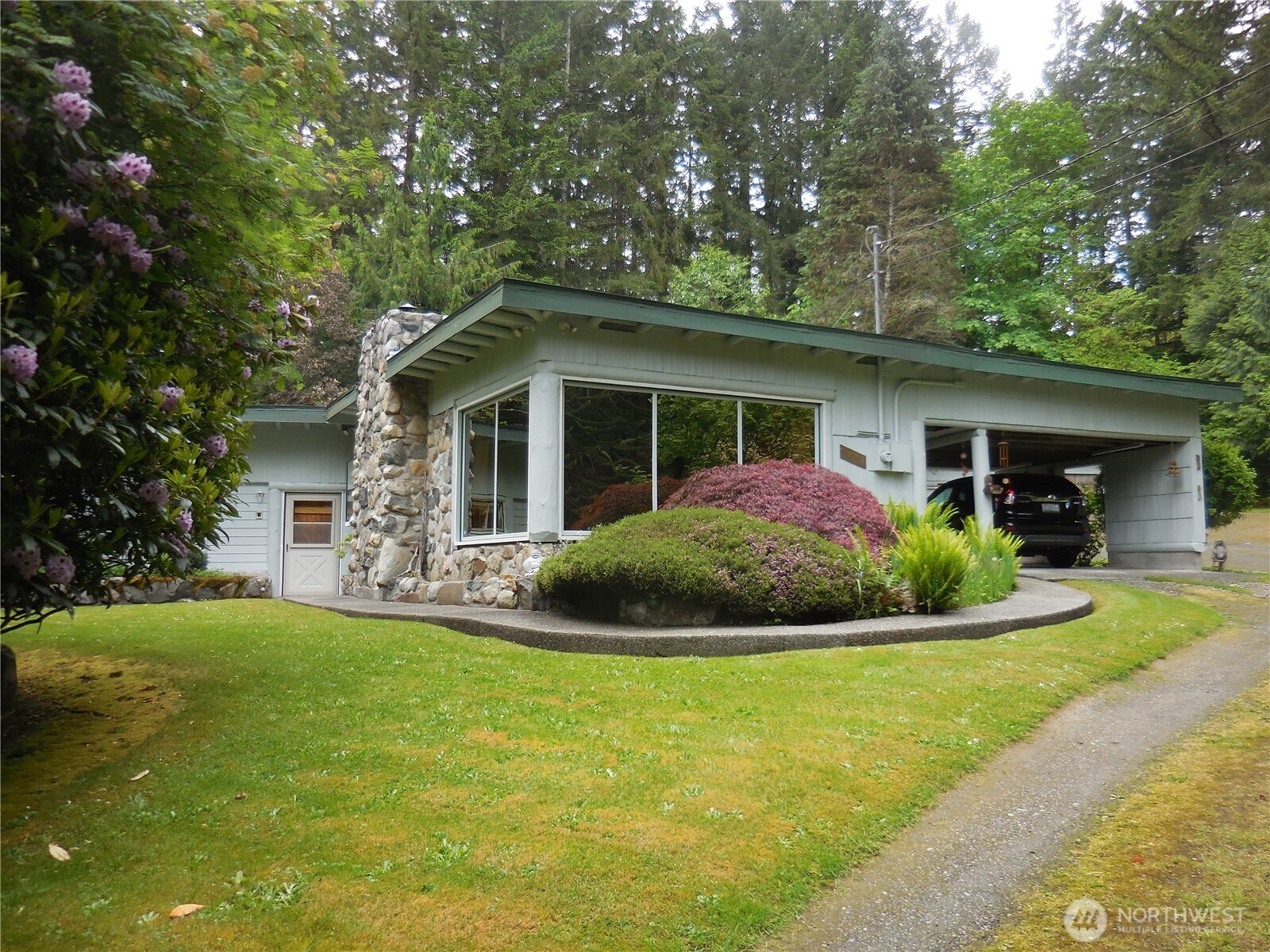 3649 Long Lake Road SE