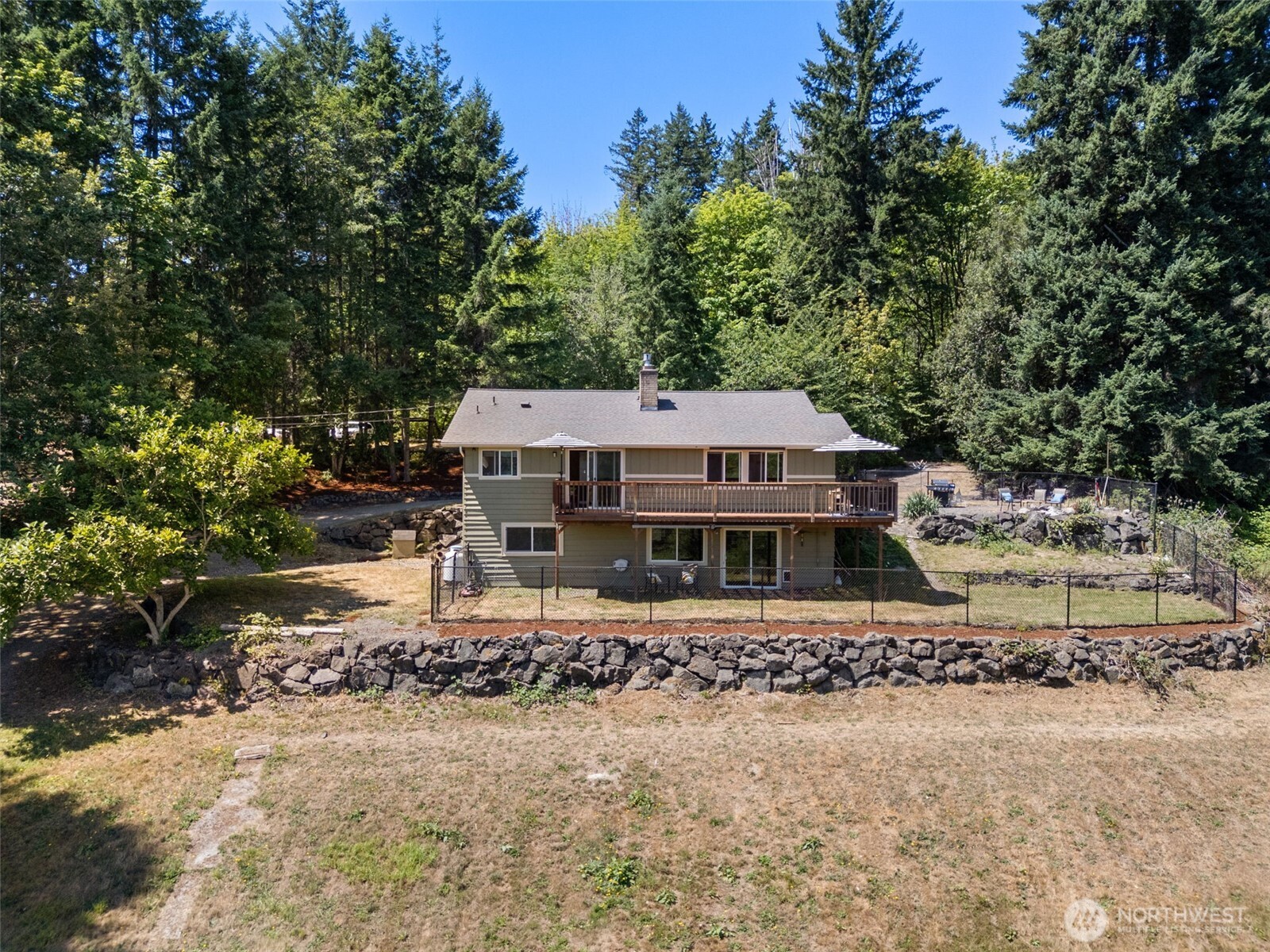 19445 Viking Avenue NW