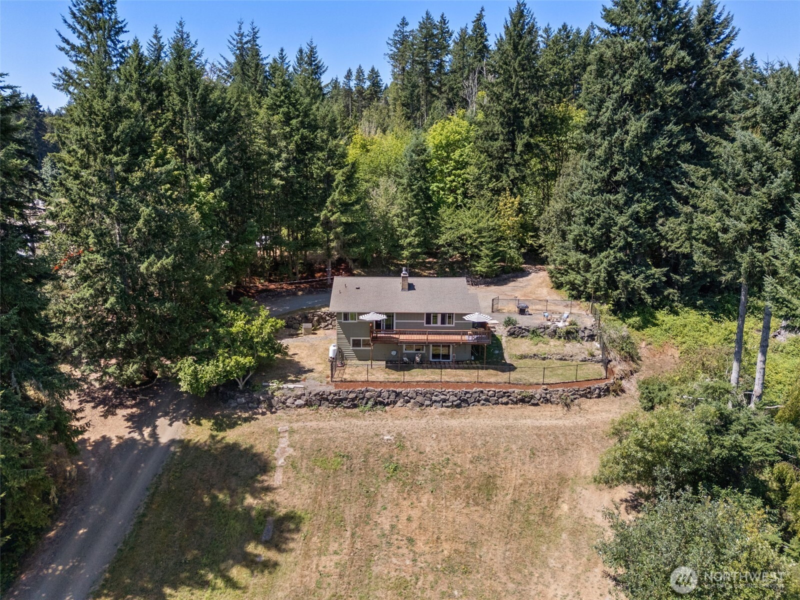 19445 Viking Avenue NW