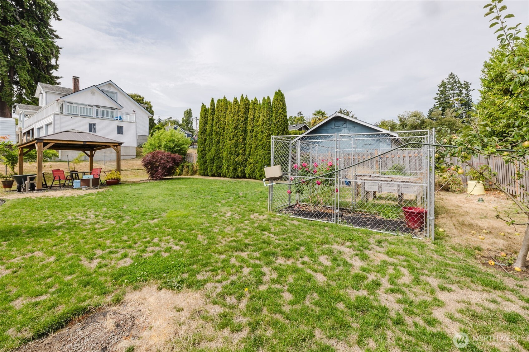 8198 E Daniels Loop