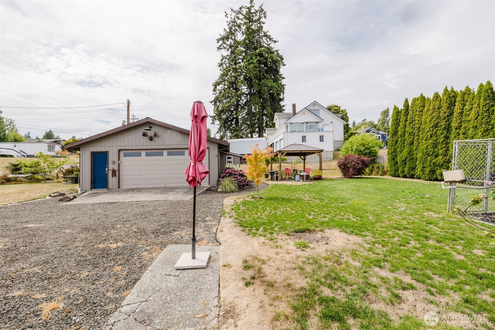 8198 E Daniels Loop